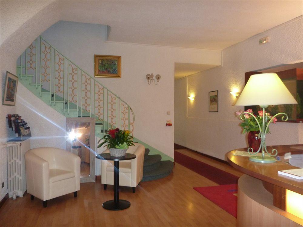 Alexander Hotel